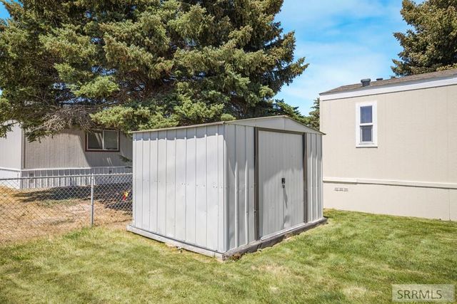 1705 N Pinewood Drive, Idaho Falls, ID 83401