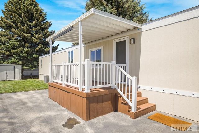 1705 N Pinewood Drive, Idaho Falls, ID 83401