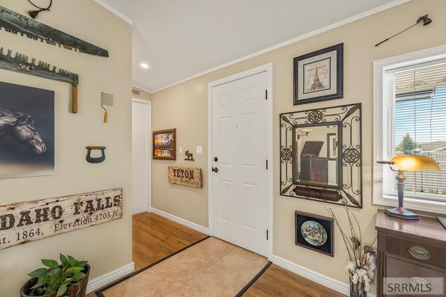 1705 N Pinewood Drive, Idaho Falls, ID 83401