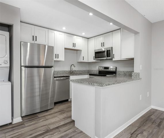 1281 PINE RIDGE CIRCLE E A2, Tarpon Springs, FL 34688