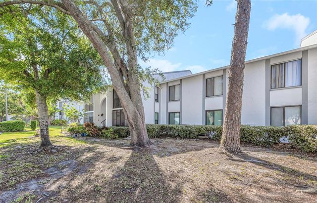 1281 PINE RIDGE CIRCLE E A2, Tarpon Springs, FL 34688
