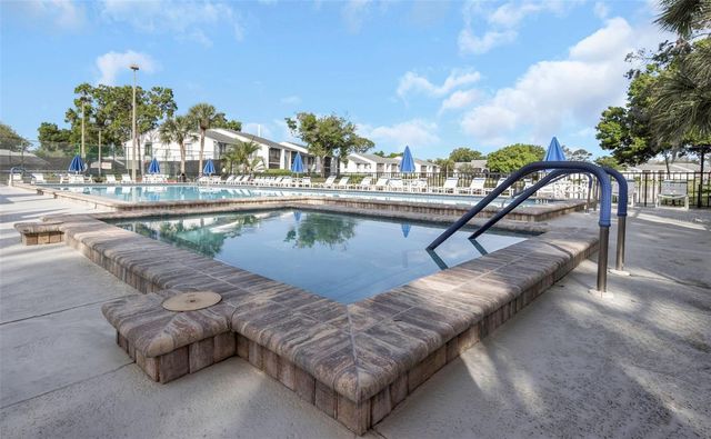 1281 PINE RIDGE CIRCLE E A2, Tarpon Springs, FL 34688