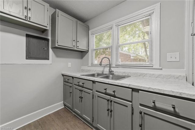 908 Lincoln Street, Greensboro, NC 27401