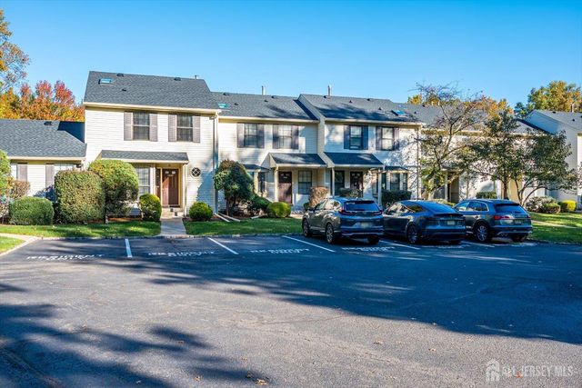 1402 Timber Oaks Road, Edison, NJ 08820