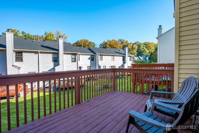 1402 Timber Oaks Road, Edison, NJ 08820