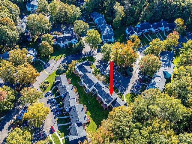 1402 Timber Oaks Road, Edison, NJ 08820