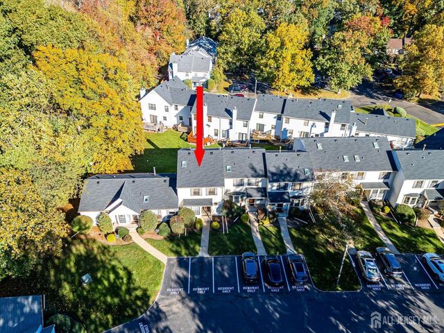 1402 Timber Oaks Road, Edison, NJ 08820