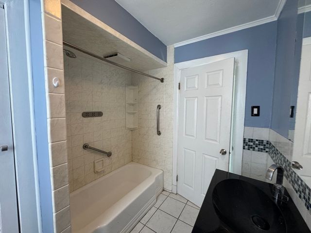 722 Adams Street 2, Boston, MA 02122