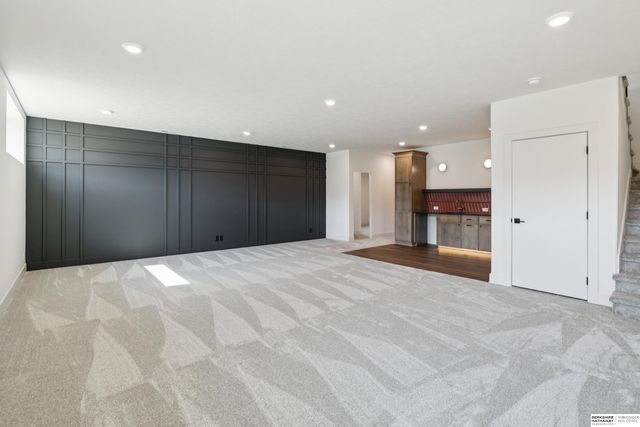 4706 N 215 Street, Elkhorn, NE 68022