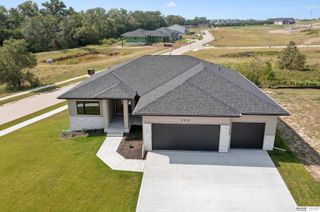 4706 N 215 Street, Elkhorn, NE 68022