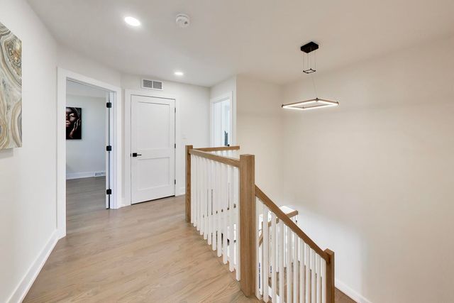6850 Latrobe Avenue, Skokie, IL 60077