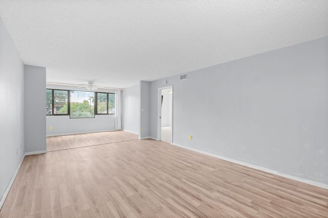 10837 W CLAIRMONT Circle 208, Tamarac, FL 33321