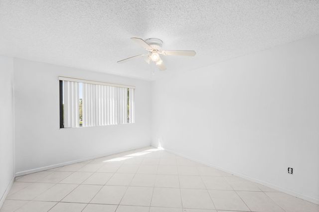 10837 W CLAIRMONT Circle 208, Tamarac, FL 33321