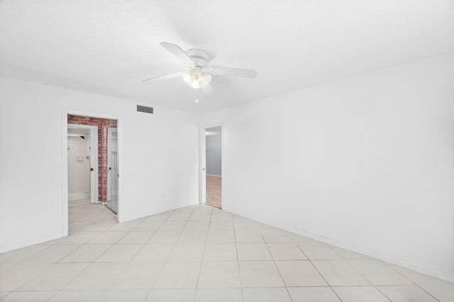 10837 W CLAIRMONT Circle 208, Tamarac, FL 33321