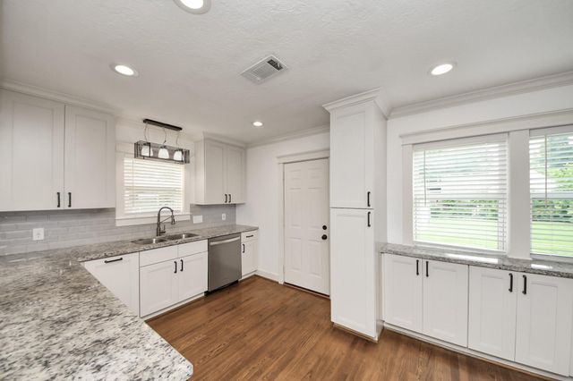 609 Reid Street, Houston, TX 77022