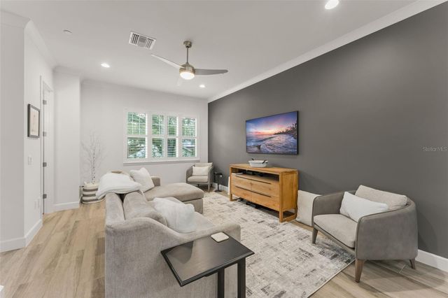 131 OAK LAUREL DRIVE, Winter Garden, FL 34787