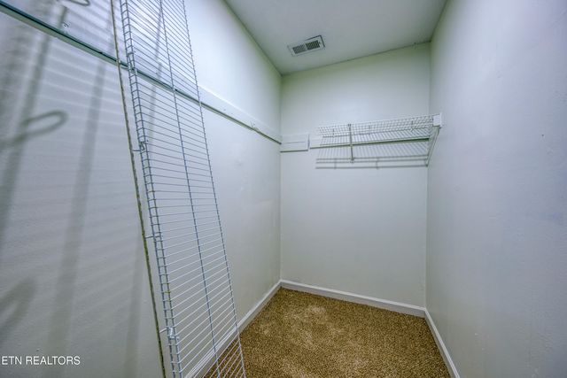 18917 Martel Rd, Lenoir City, TN 37772