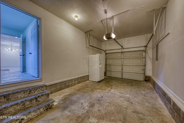 18917 Martel Rd, Lenoir City, TN 37772