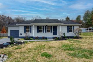 18917 Martel Rd, Lenoir City, TN 37772