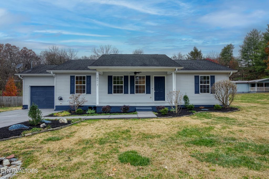 18917 Martel Rd, Lenoir City, TN 37772