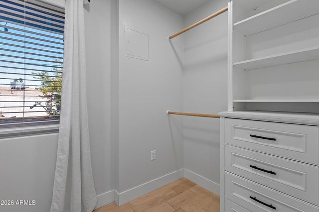 6826 E EDGEMONT Avenue, Scottsdale, AZ 85257