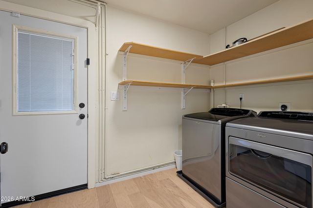 6826 E EDGEMONT Avenue, Scottsdale, AZ 85257