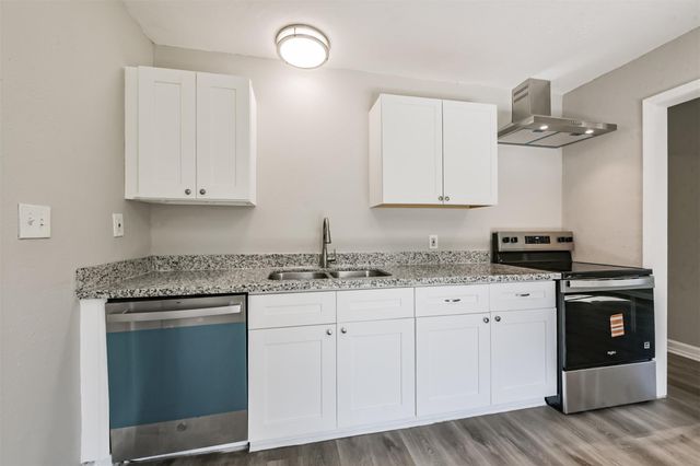 5130 Ripplebrook Drive, Houston, TX 77045