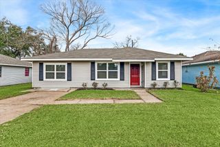 5130 Ripplebrook Drive, Houston, TX 77045