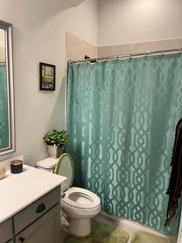 1504 Reagan Avenue, Waxahachie, TX 75165