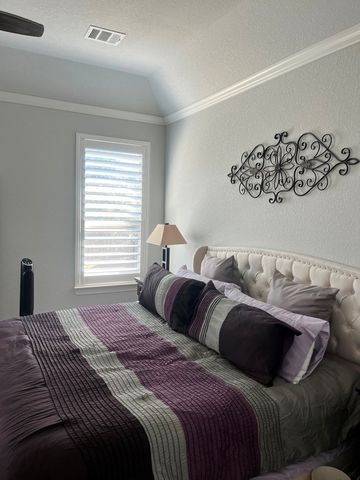 1504 Reagan Avenue, Waxahachie, TX 75165