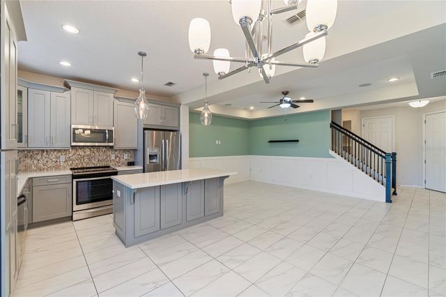 3815 BRIGHTON PARK CIRCLE, Orlando, FL 32812