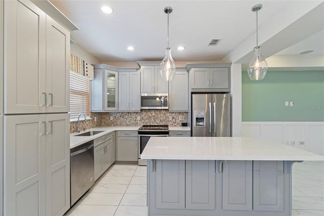 3815 BRIGHTON PARK CIRCLE, Orlando, FL 32812