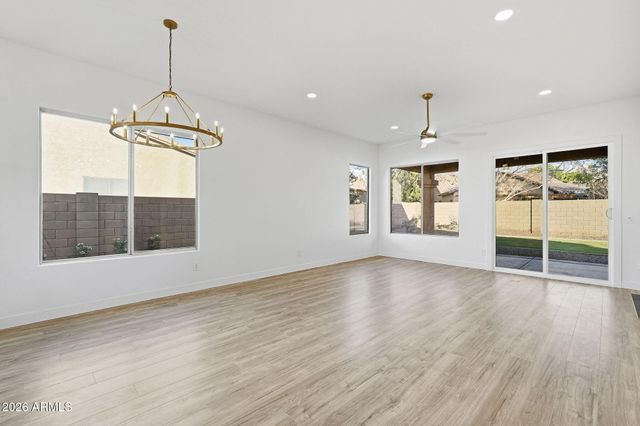 3945 S CACTUS WREN Drive, Chandler, AZ 85248