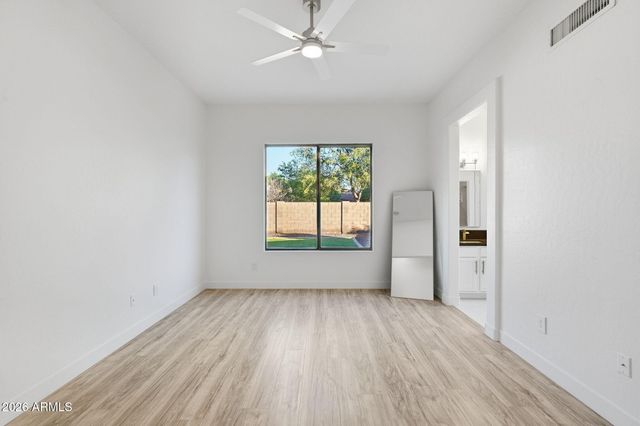 3945 S CACTUS WREN Drive, Chandler, AZ 85248