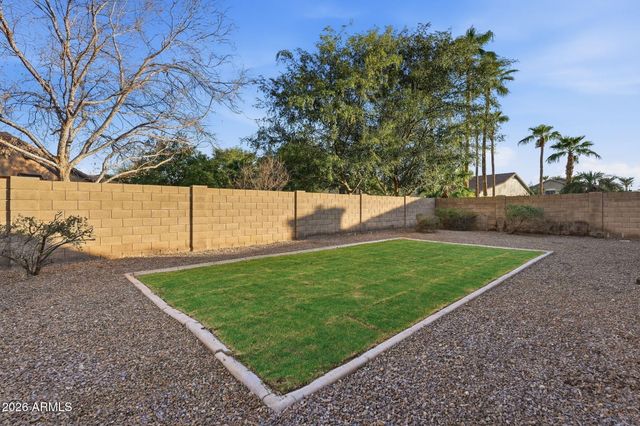 3945 S CACTUS WREN Drive, Chandler, AZ 85248