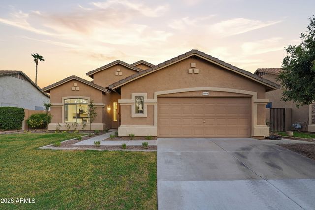 3945 S CACTUS WREN Drive, Chandler, AZ 85248