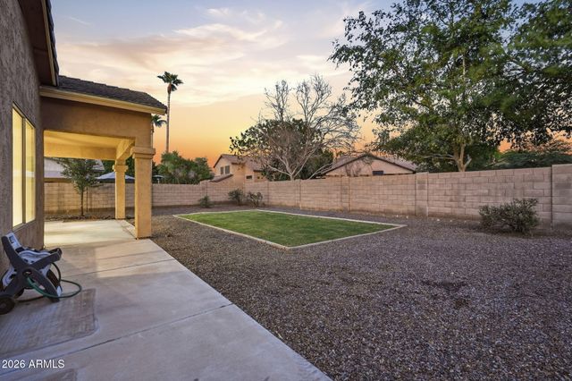 3945 S CACTUS WREN Drive, Chandler, AZ 85248