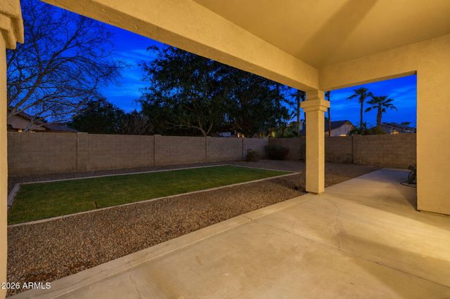 3945 S CACTUS WREN Drive, Chandler, AZ 85248