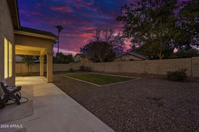 3945 S CACTUS WREN Drive, Chandler, AZ 85248