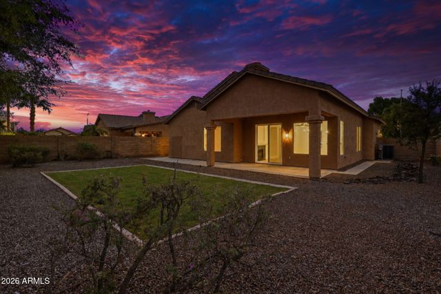 3945 S CACTUS WREN Drive, Chandler, AZ 85248