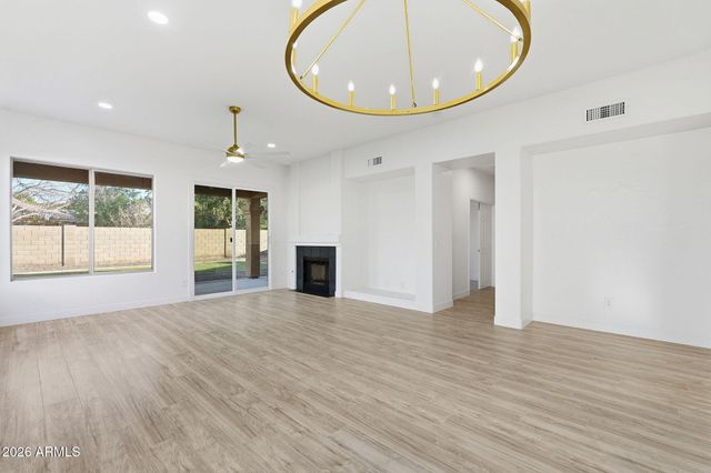 3945 S CACTUS WREN Drive, Chandler, AZ 85248