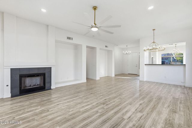 3945 S CACTUS WREN Drive, Chandler, AZ 85248