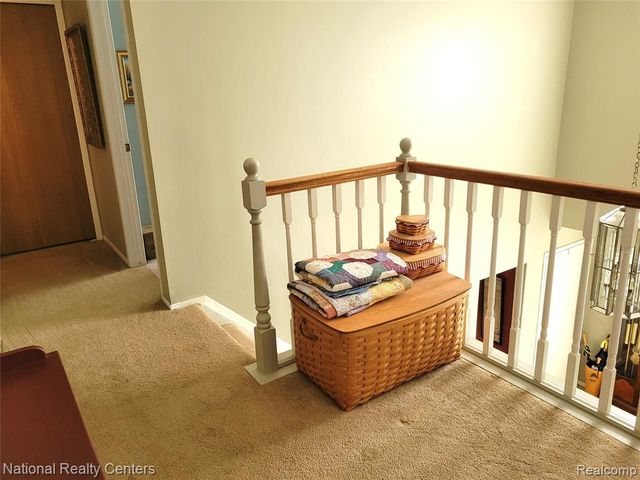 38630 Meeting House Lane, Livonia, MI 48154