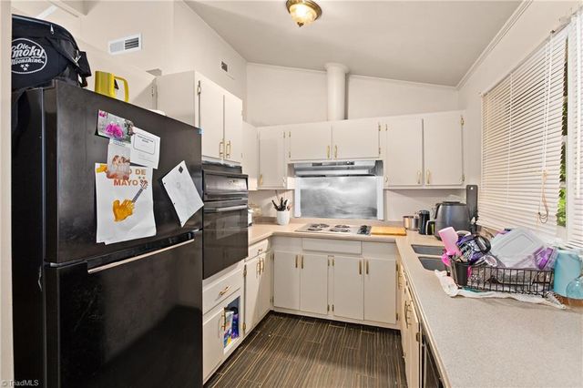 2704 Clement Street, Winston-salem, NC 27127