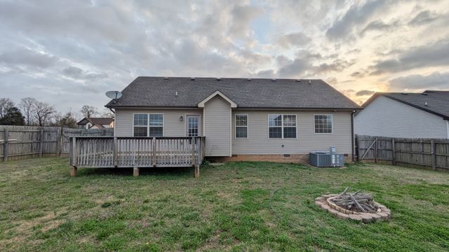 2298 Rattling Rd, Clarksville, TN 37040