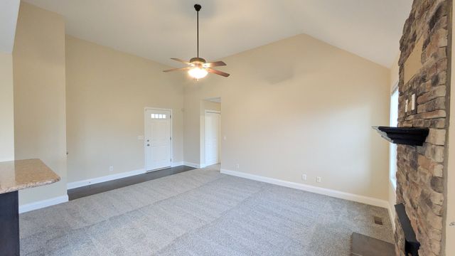 2298 Rattling Rd, Clarksville, TN 37040