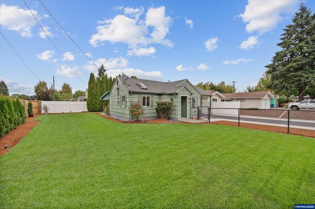 3103 Tess Av NE, Salem, OR 97301