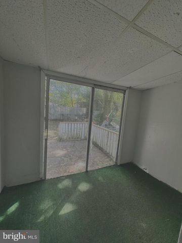 122 EXTON AVE, Trenton, NJ 08618