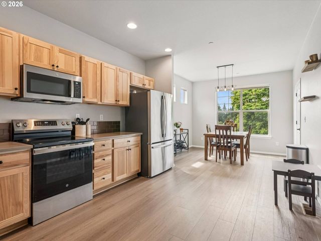 15545 Sw STONE RIDGE Cir, Beaverton, OR 97007