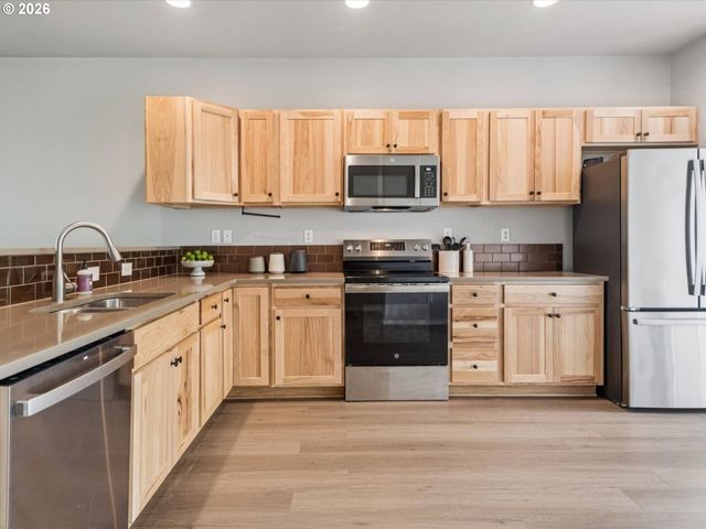 15545 Sw STONE RIDGE Cir, Beaverton, OR 97007